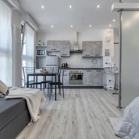 דירה Front Station - Stazione Di *