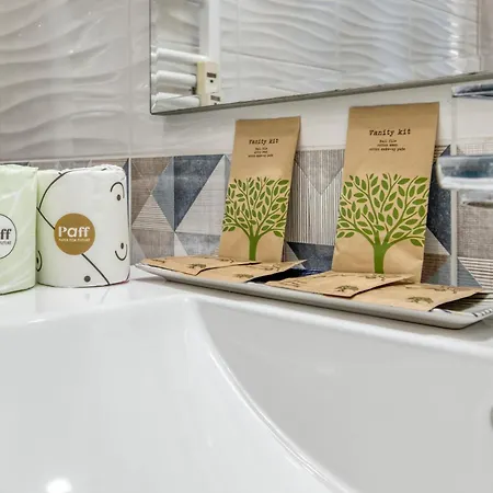 Front Station - Stazione Di דירה