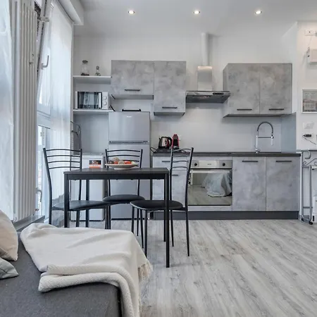 Front Station - Stazione Di 公寓 *