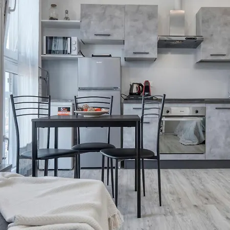 Front Station - Stazione Di Apartment Bologna