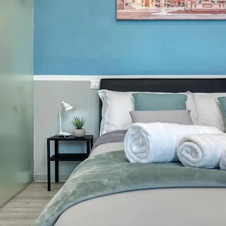 公寓 Front Station - Stazione Di *