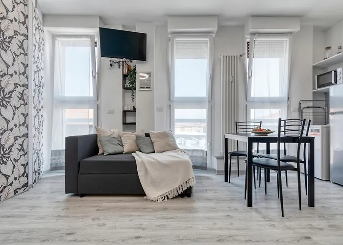 Front Station - Stazione Di Apartment *